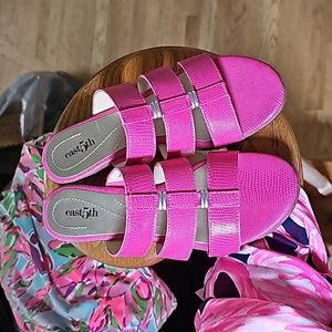 NWOT East 5th Elsie Croco Sandals in Pink